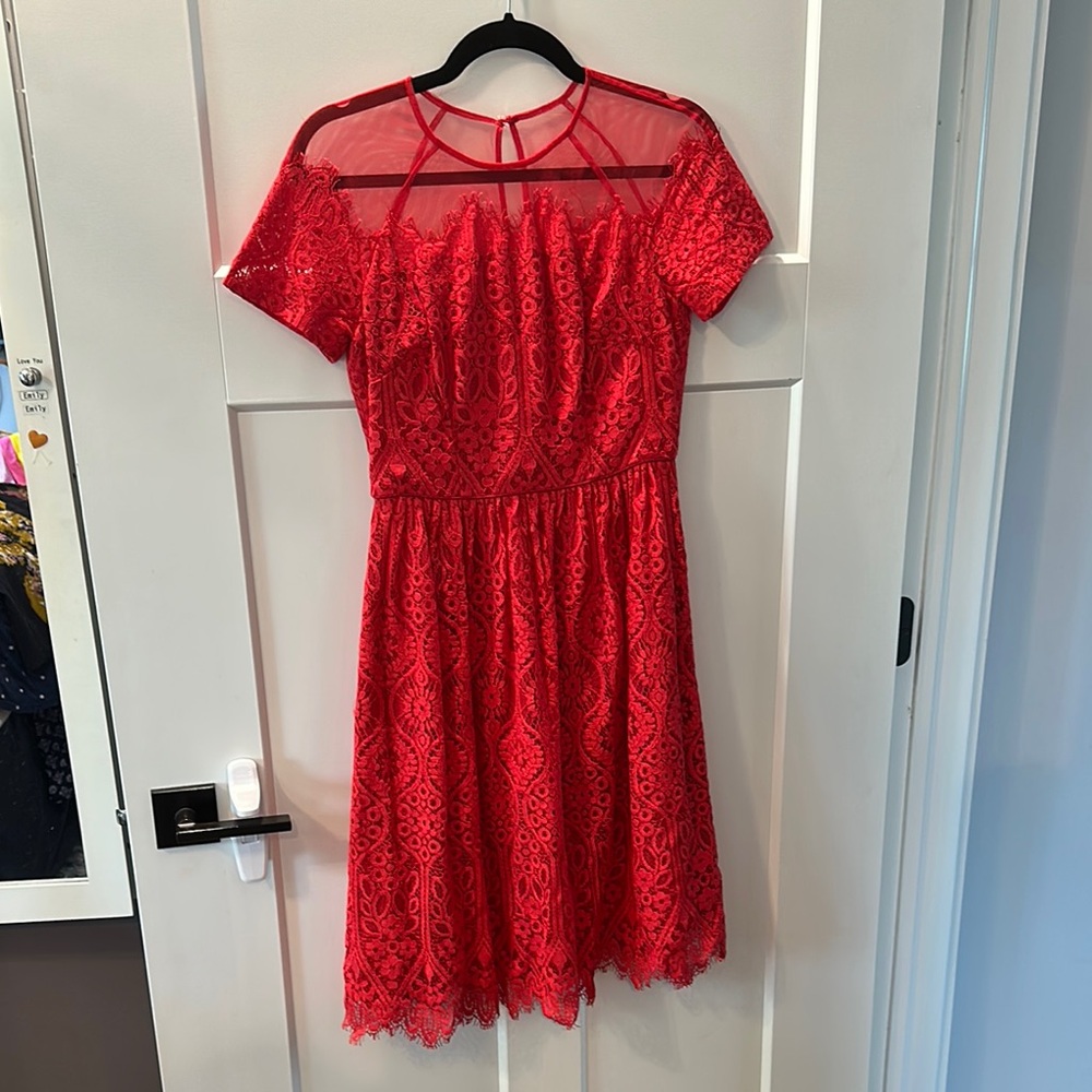 Maggy London Red Cold Shoulder Flutter Sleeve Midi Dress